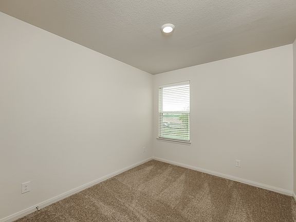 4th image of 7251 Lazy Trl