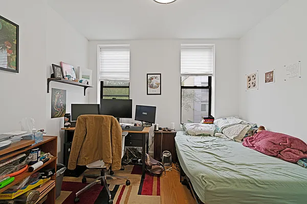 Rented by Nest Seekers International | media 9