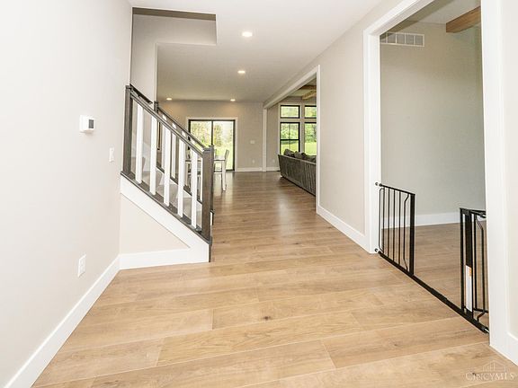 5th image of 2668 Harry A Hill Dr