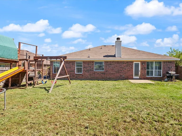 1410 Teal Way — Photo 18
