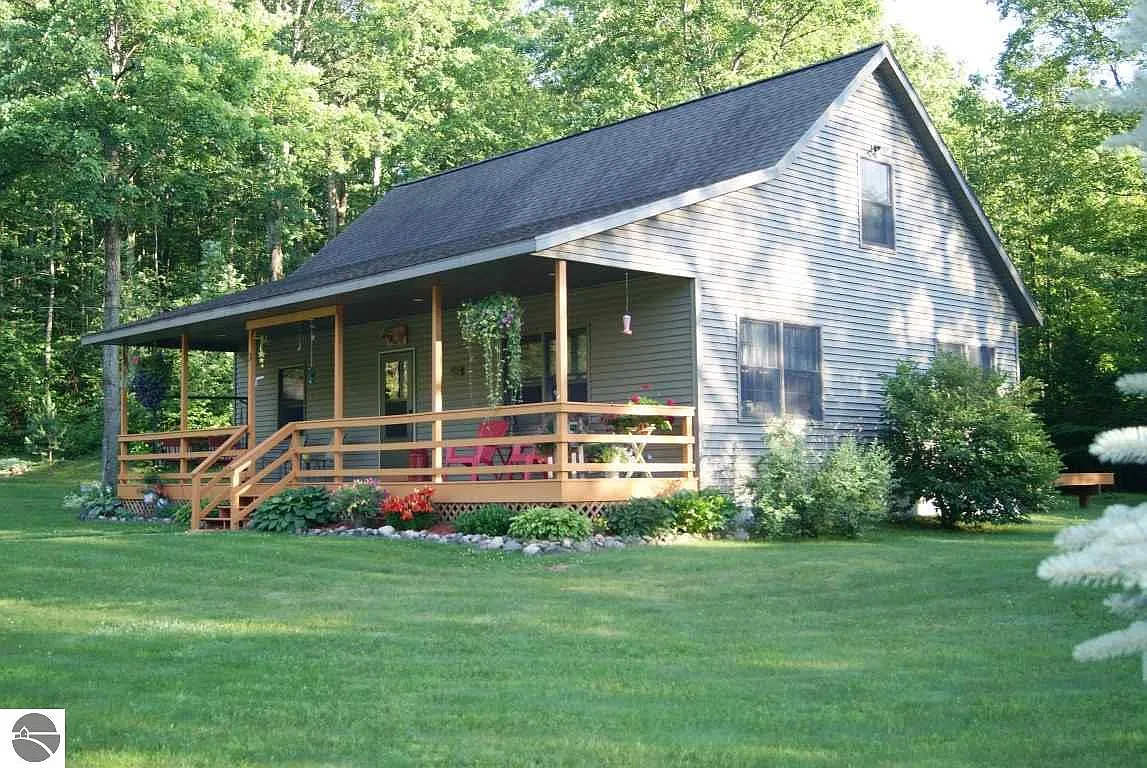8763 N Vander Meulen Rd photo 1
