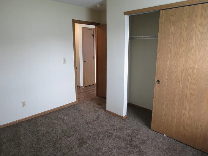 1271 Caravel Dr — Photo 12
