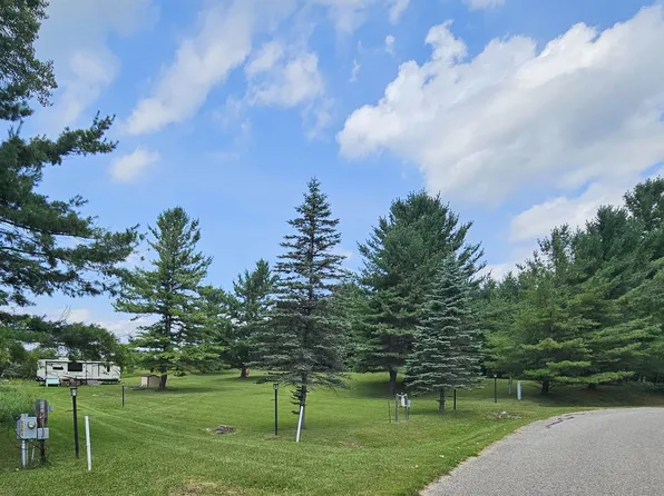 5301 Robinhood Way, Gladwin, MI 48624