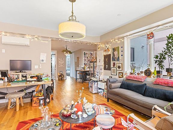 3rd image of 1257 De Kalb Ave #3