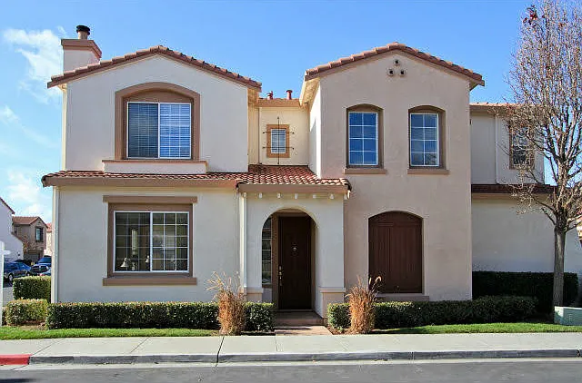 2228 Lenox Pl — Photo 1