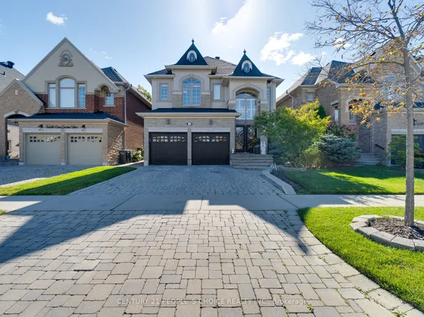 3340 Erin Centre Blvd, Mississauga, ON L5M 8C3