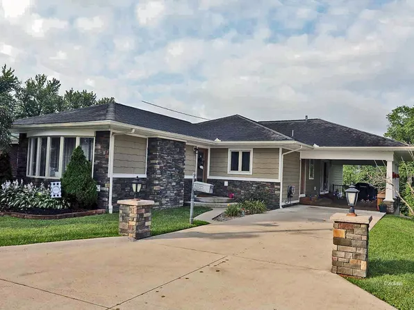 12 Belmont Dr, Gallipolis, OH 45631