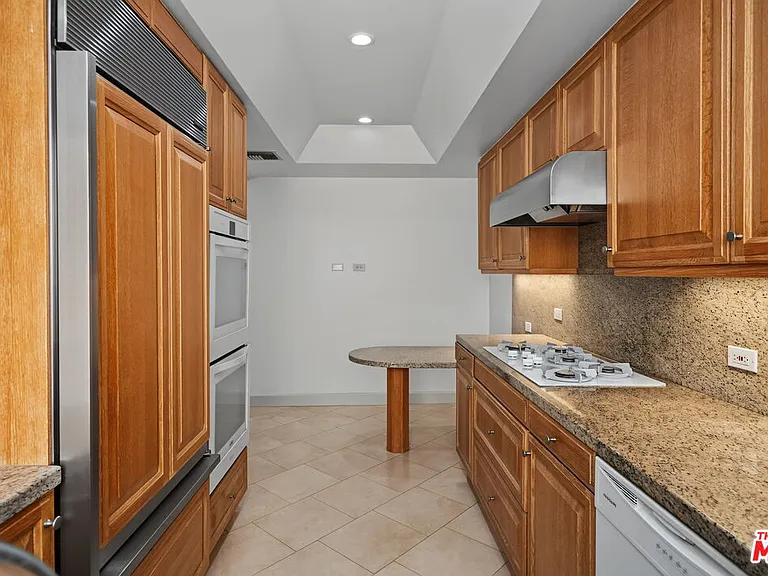 701 Ocean Ave #PHD — Photo 38