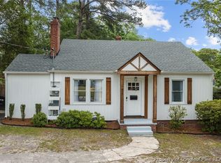 810 McKimmon Rd, Fayetteville, NC 28303