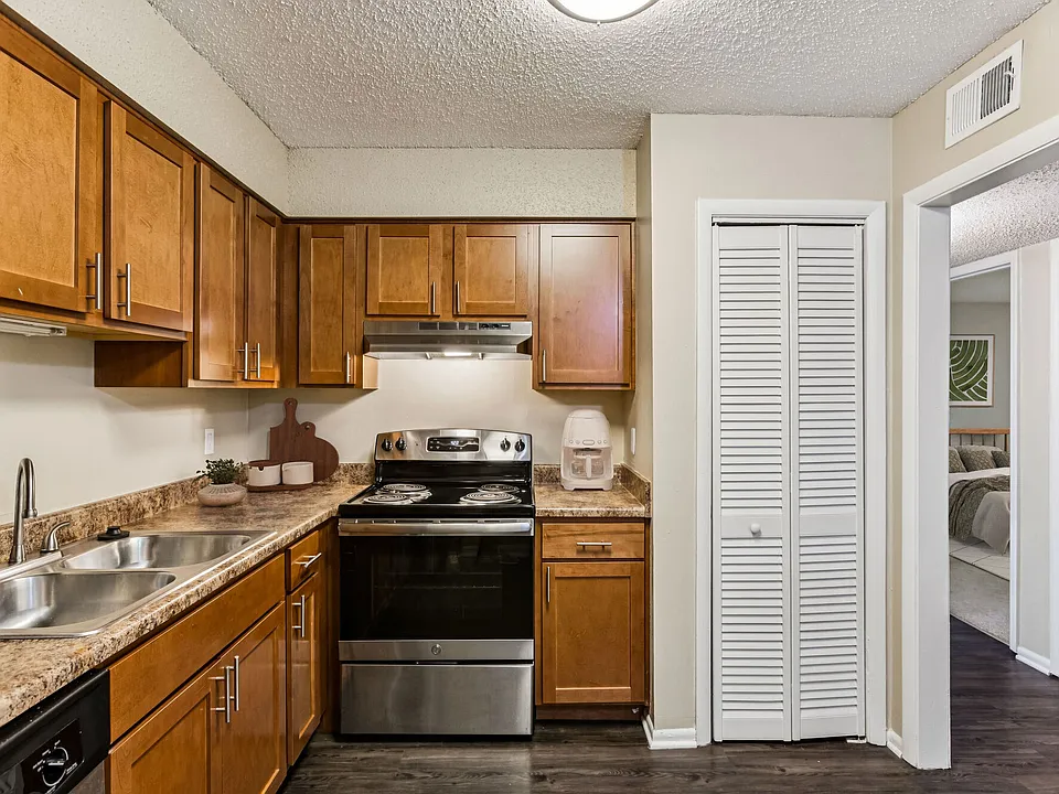 Ashford Place Apartments
