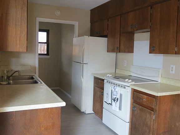 5th image of 717 Jeffrey Pl