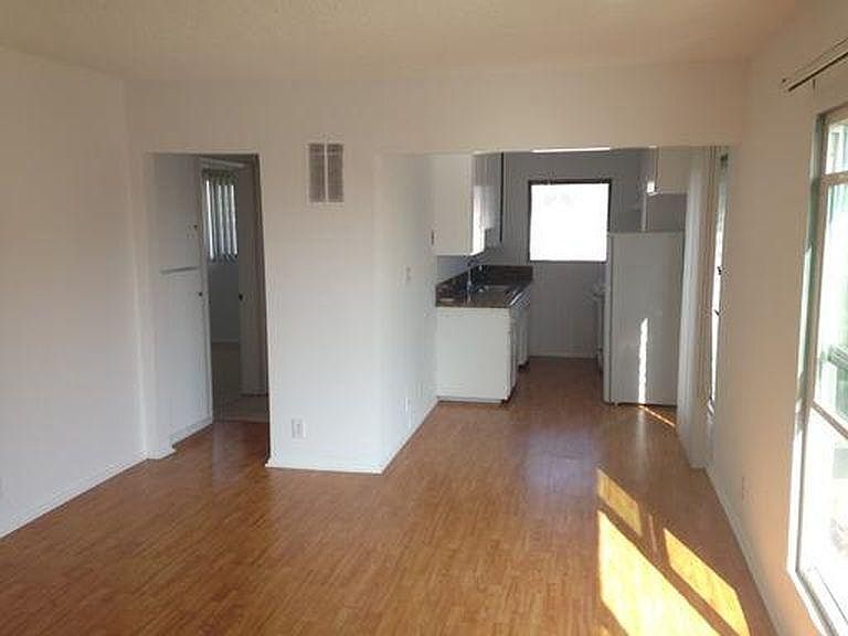 2nd image of 1415 Cardiff Ave APT 1