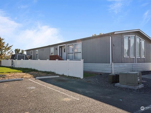 2nd image of 900 N Grape Drive #70