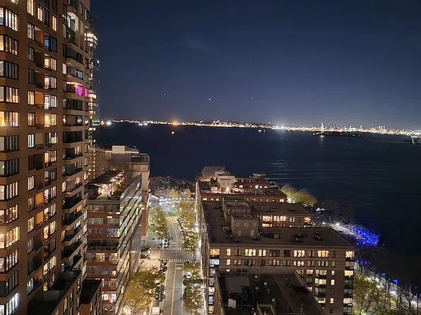 200 Rector Pl APT 12F, New York, NY 10280