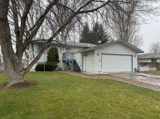 865 S Haskett St, Mountain Home, ID 83647