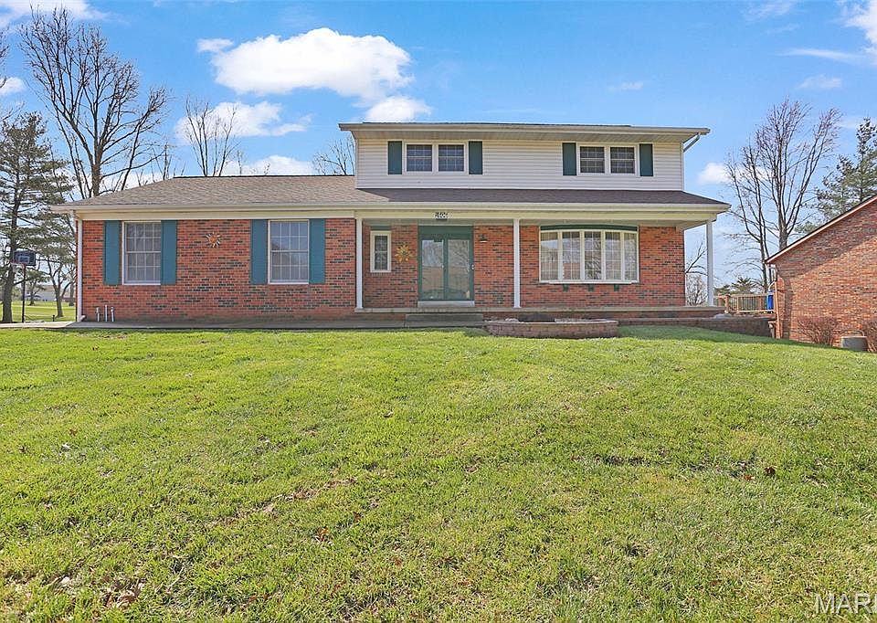 1st image of 1606 Fairway Dr