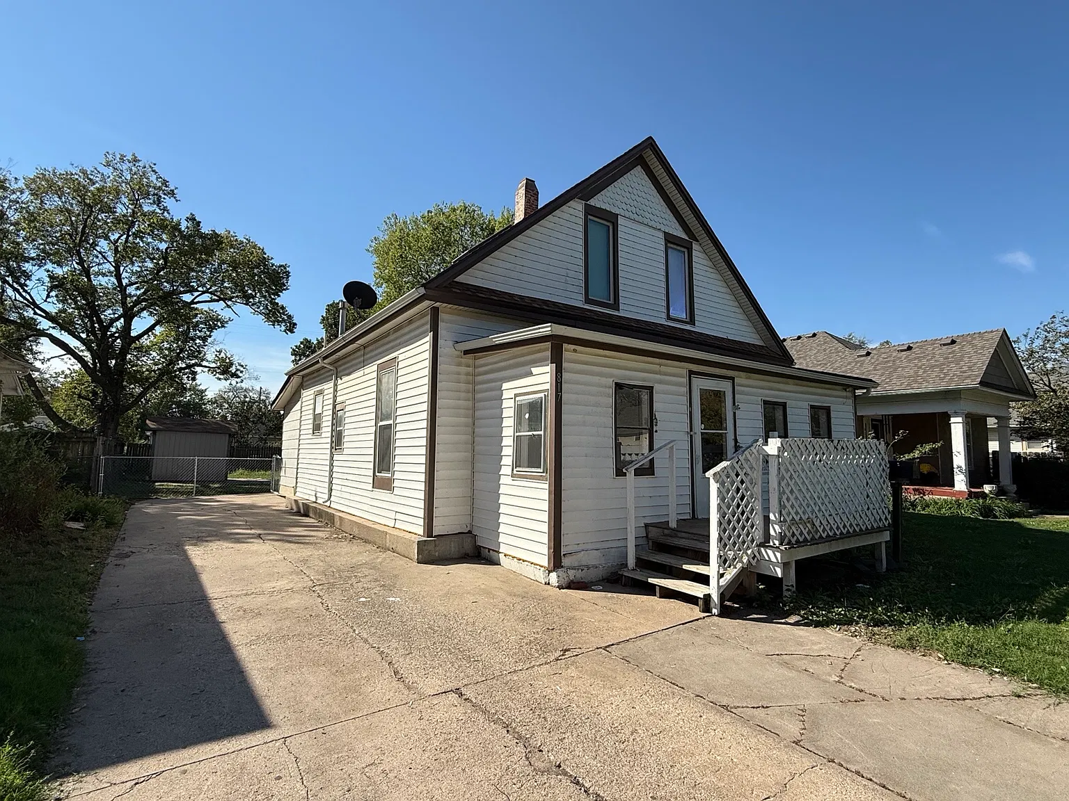 5 bed, 1470 sqft, $1,600 — Photo 2