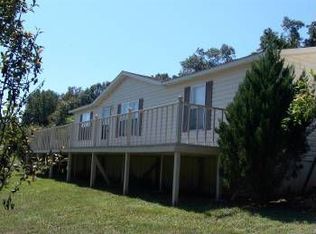 405 Floyd Shuler Rd, Franklin, NC 28734