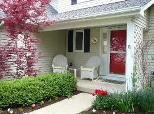 59 Forestview Ln, Aurora, IL 60502