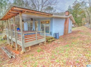 490 Honeycomb Valley Rd, Grant, AL 35747