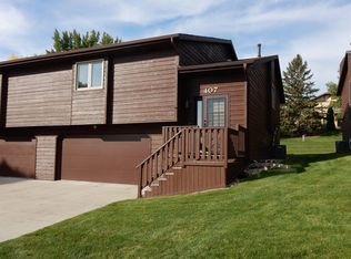 407 E Brandon Dr, Bismarck, ND 58503
