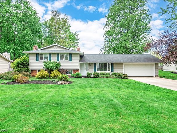 2nd image of 8139 Yorkshire Dr