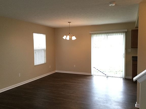 3rd image of 8137 Whistlewood Dr