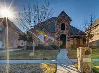 8213 Rio Vista Ct, North Richland Hills, TX 76182