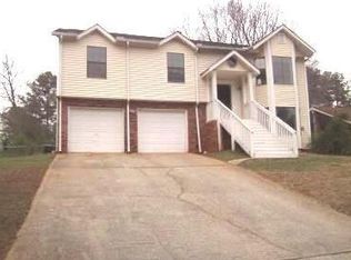 2467 Leslie Brook Dr, Decatur, GA 30035