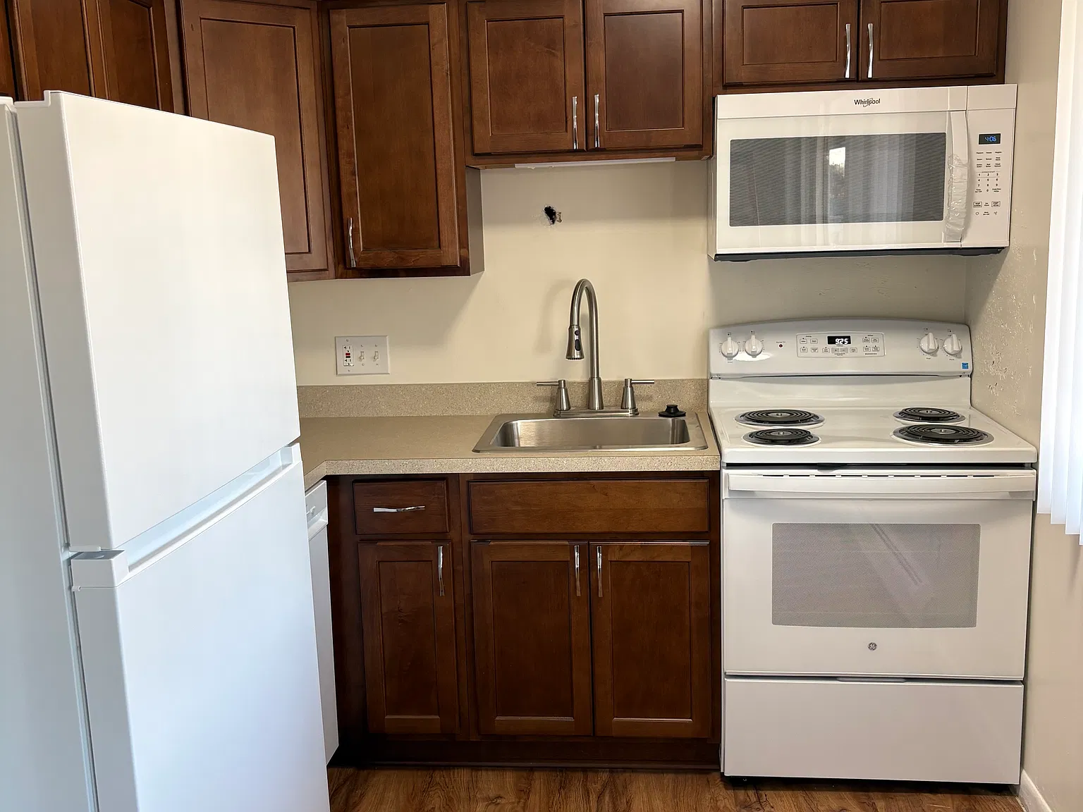 1 bed, 750 sqft, $850 — Photo 2