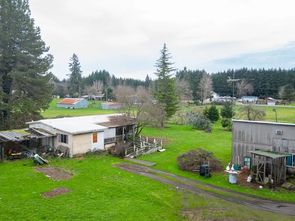 27245 Clear Lake Rd, Eugene, OR 97402