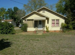 1021 Myrtle St, Kilgore, TX 75662
