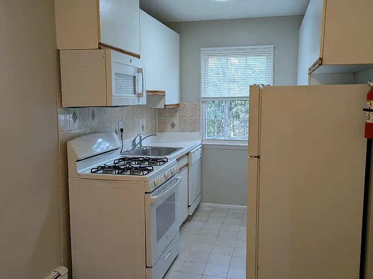 1 Hemlock Dr #C152 — Photo 9