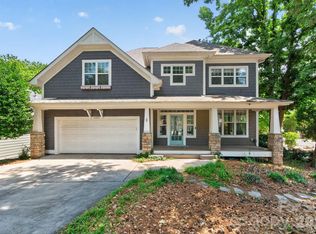 21313 Island Forest Dr, Cornelius, NC 28031