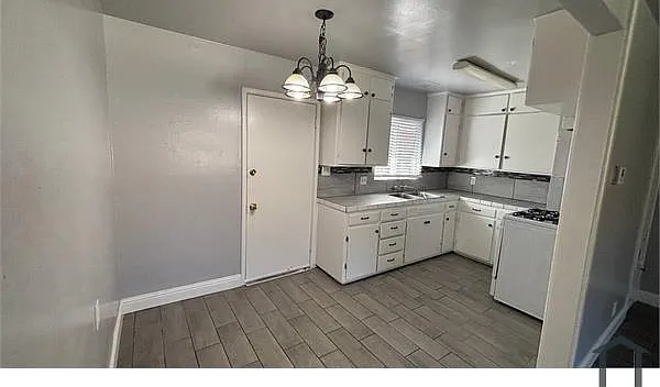 2 bed, 784 sqft, $1,600 — Photo 3