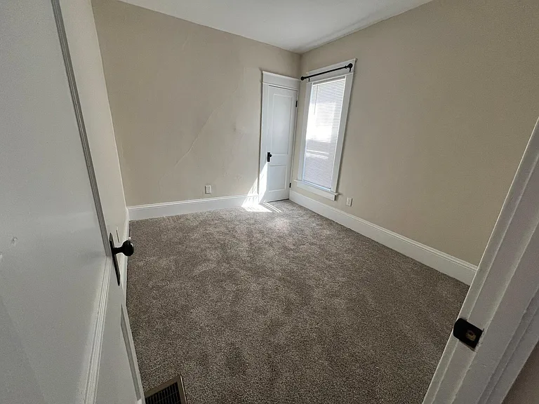 2402 Raspberry St #1 — Photo 20