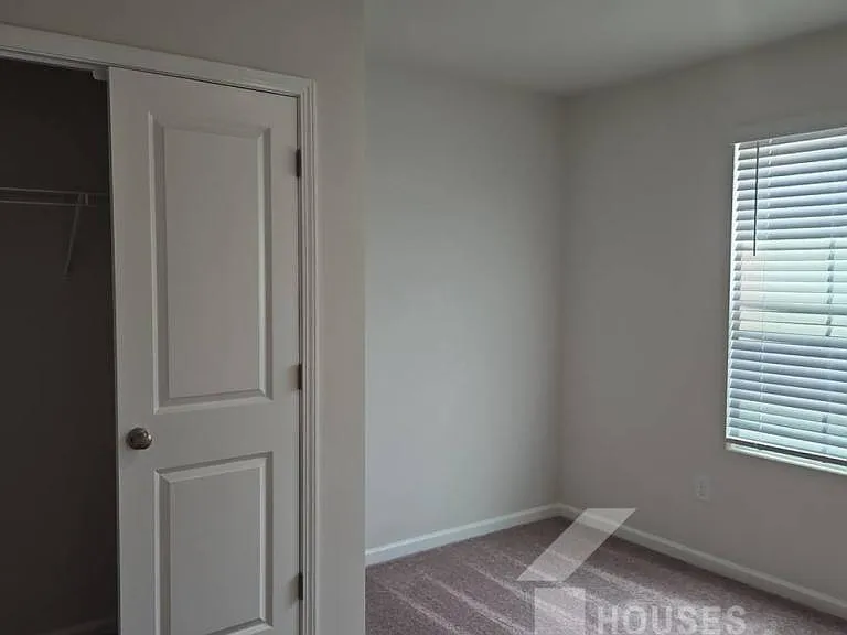 338 Prosperity Ln — Photo 13