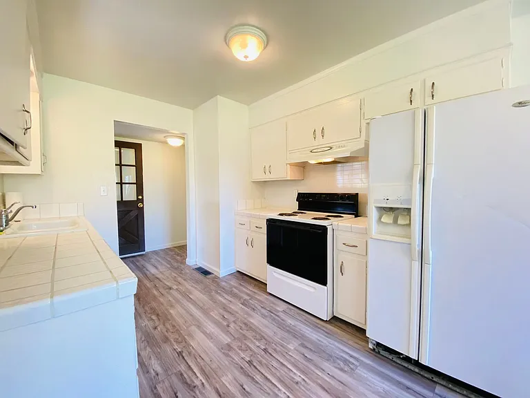 9635 Titan Rd — Photo 9