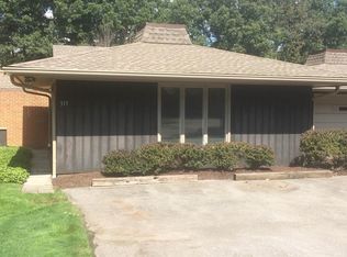 313 Club Cir, Daniels, WV 25832