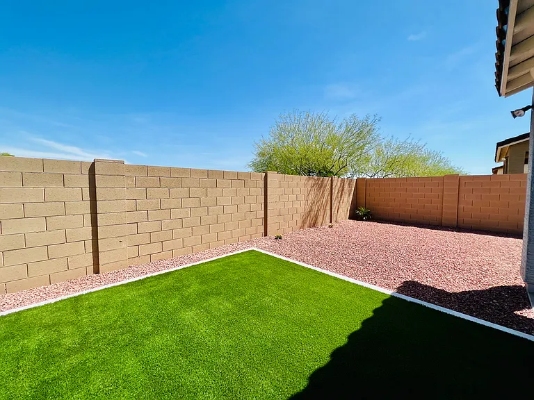 6038 W Hartford Ct — Photo 35