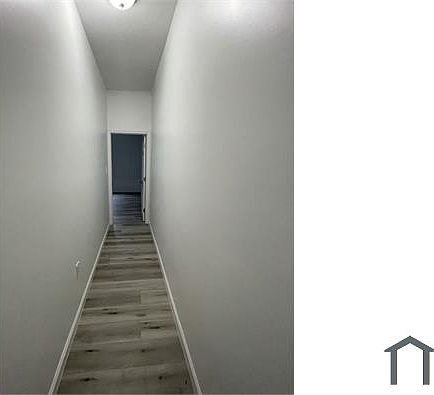 5th image of 3761 N 18th St Floor 2