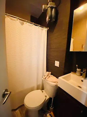 Rented by Nooklyn NYC LLC | media 41