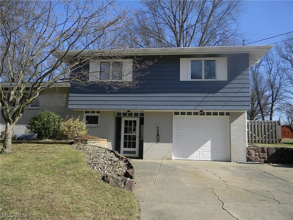 421 Bonnie Brae Ave photo 1