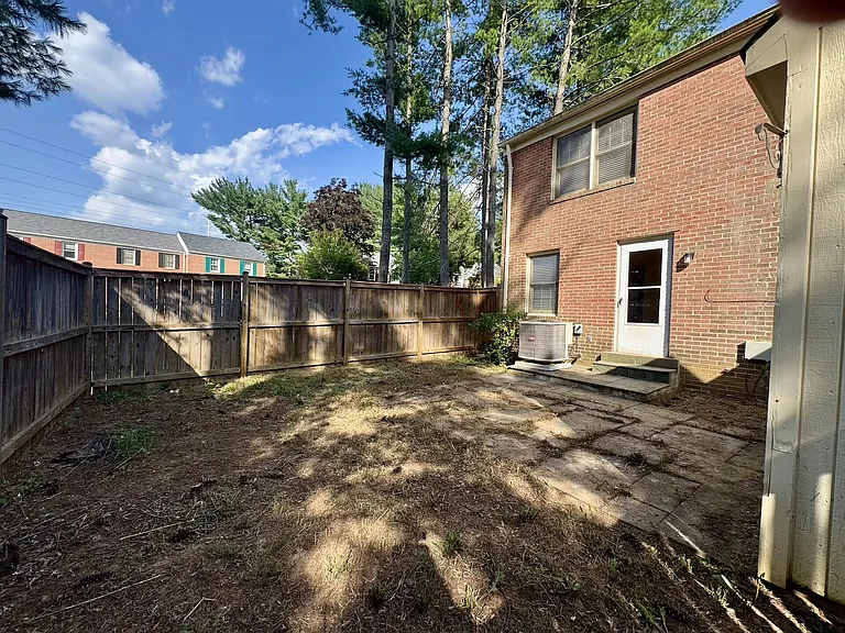 12146 Bentridge Pl — Photo 37