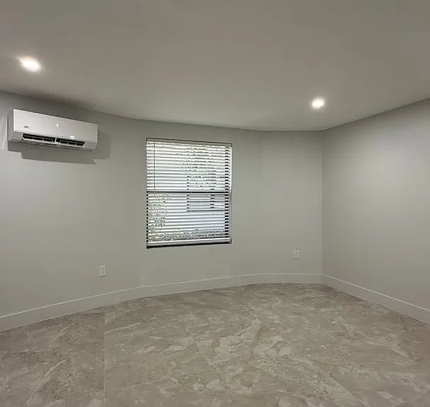 534 SW 6th Ct — Photo 15