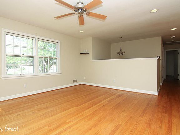 4th image of 258 Randolph Ave