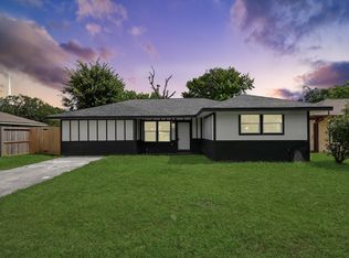213 W 8th St, Deer Park, TX 77536