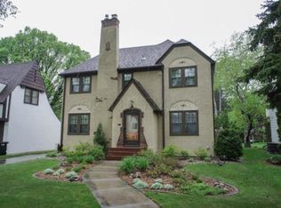 1533 9th St S, Fargo, ND