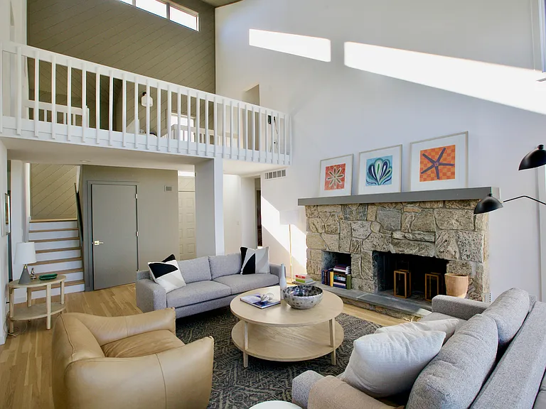 36 Gardiners Bay Dr — Photo 12