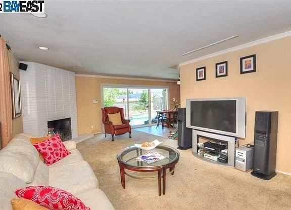 3rd image of 885 Kolln St